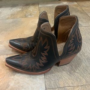 Ariat Dixon black booties.